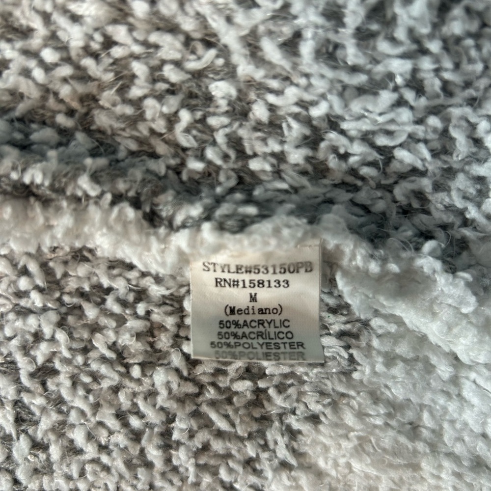 Pulse Boutique Blanket of Love Aztec Knit Cardigan - Size M, White/Gray - Picture 9 of 12